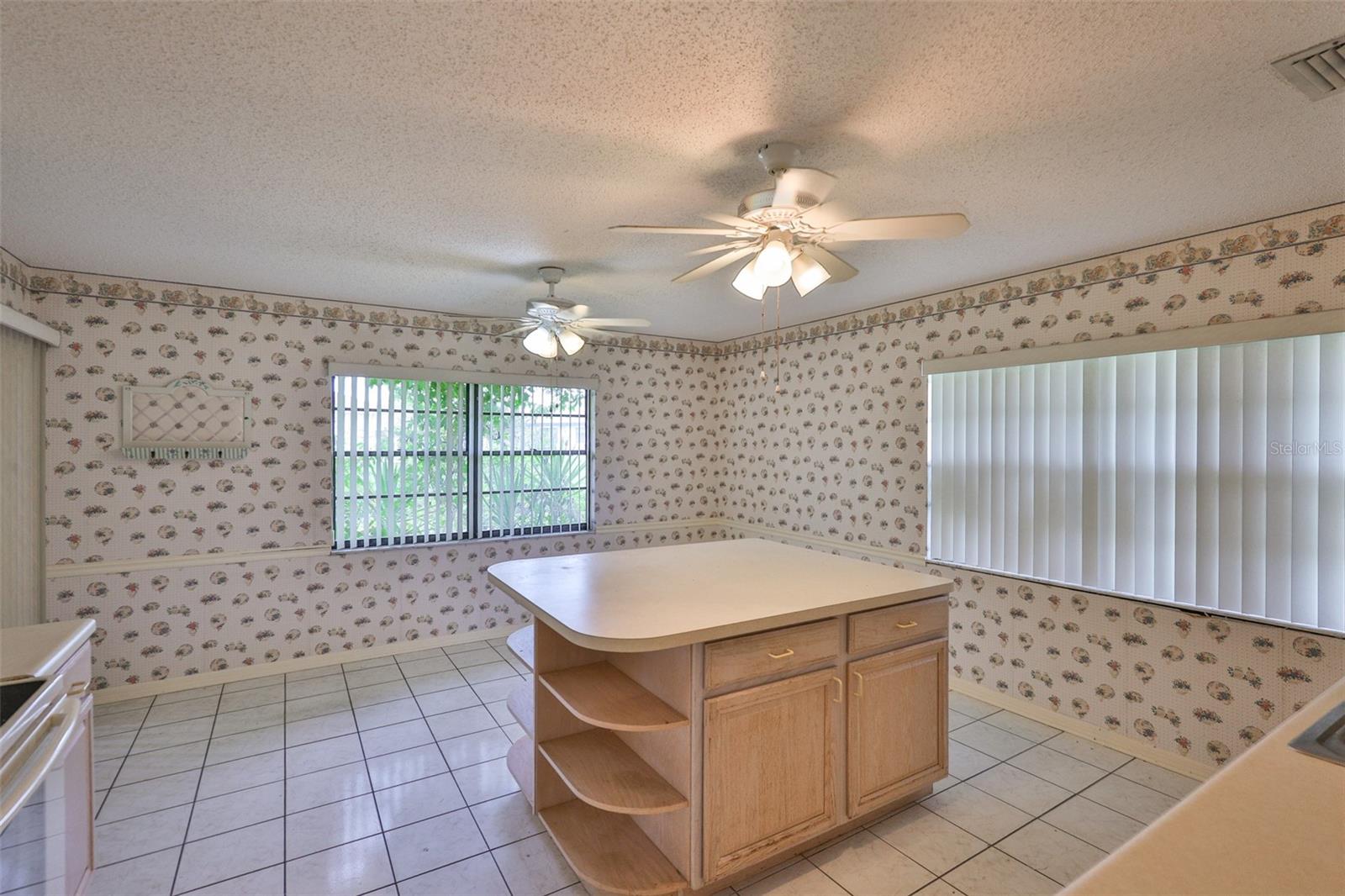 Image 12 of 45 For 1915 Del Webb Boulevard