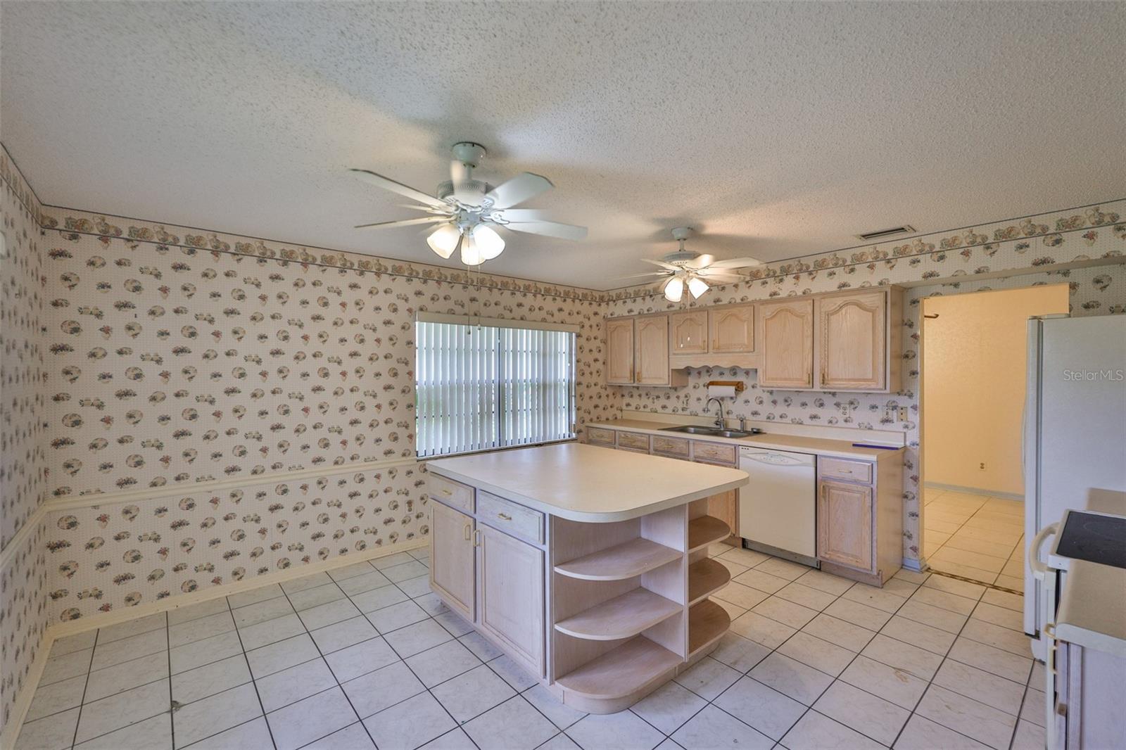 Image 14 of 45 For 1915 Del Webb Boulevard