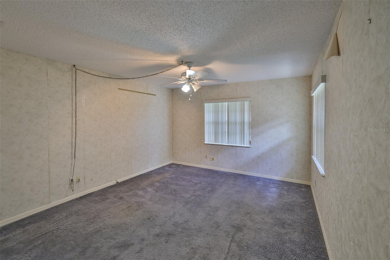 Image 15 of 45 For 1915 Del Webb Boulevard