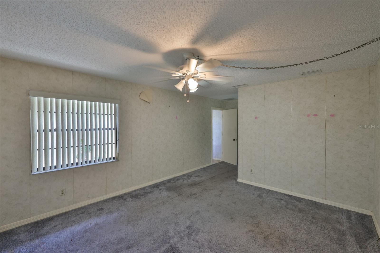 Image 16 of 45 For 1915 Del Webb Boulevard