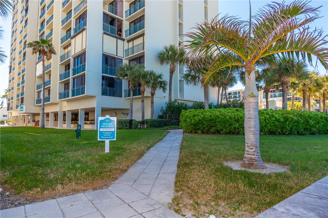 Image 55 of 76 For 1390 Gulf Boulevard Ph-5