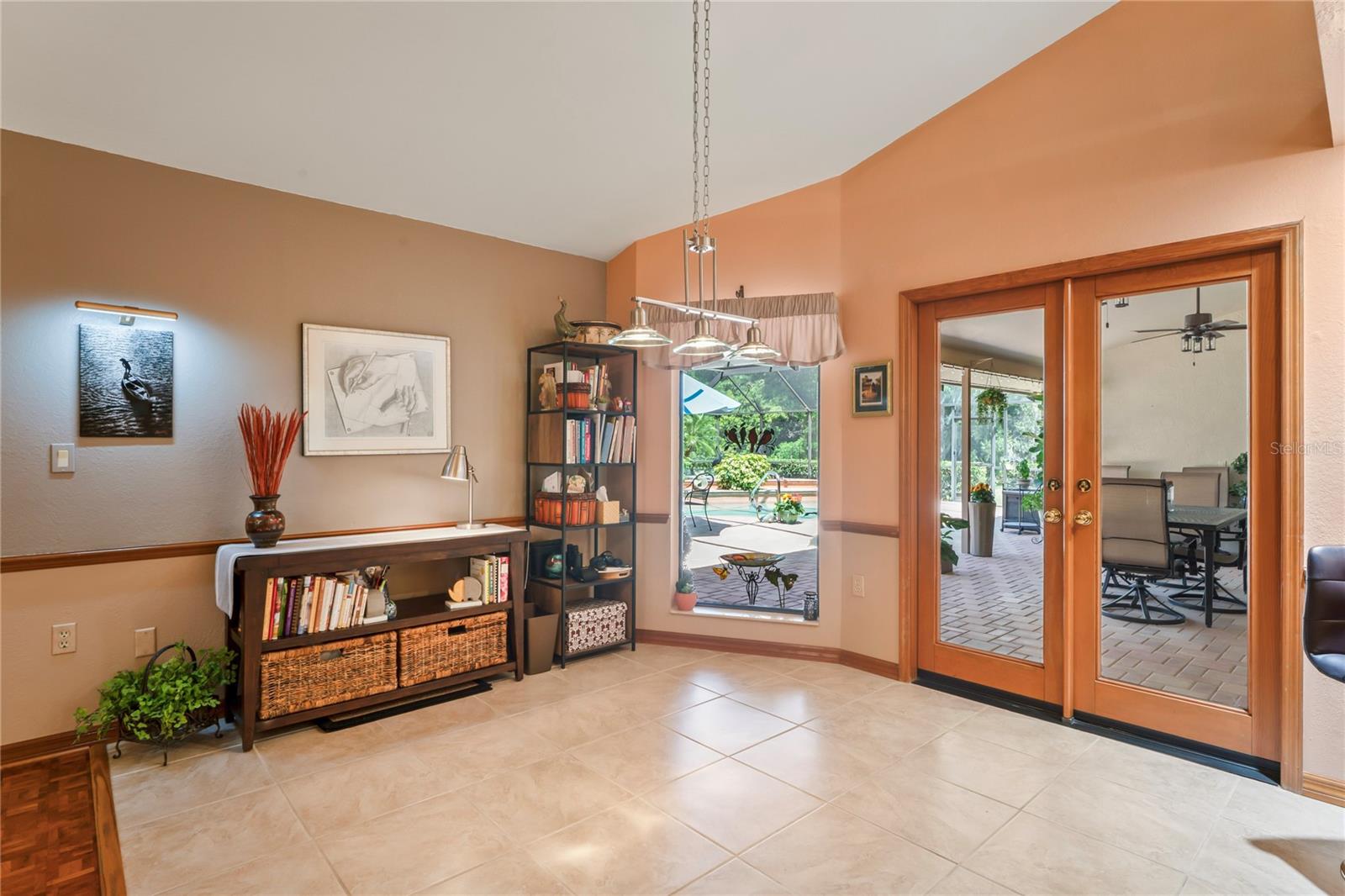 Image 22 of 99 For 7353 Dogwood Crescent