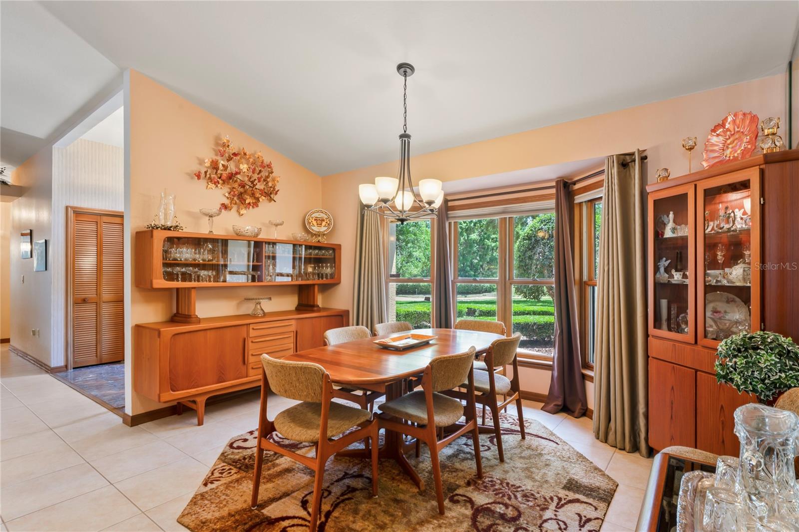 Image 23 of 99 For 7353 Dogwood Crescent
