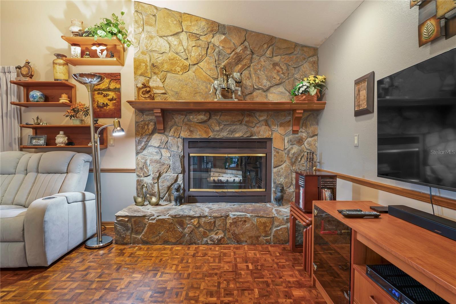 Image 28 of 99 For 7353 Dogwood Crescent