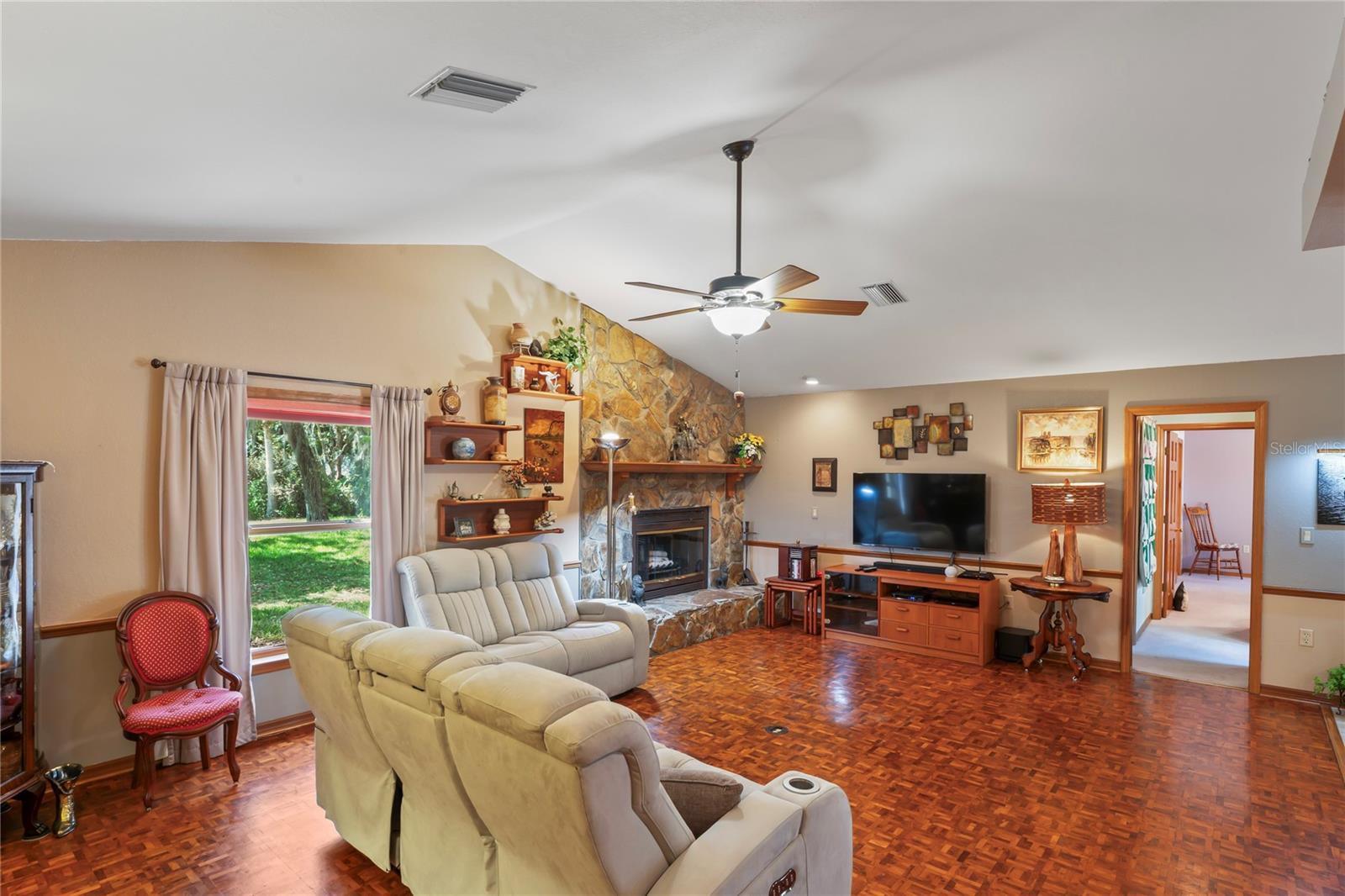 Image 29 of 99 For 7353 Dogwood Crescent