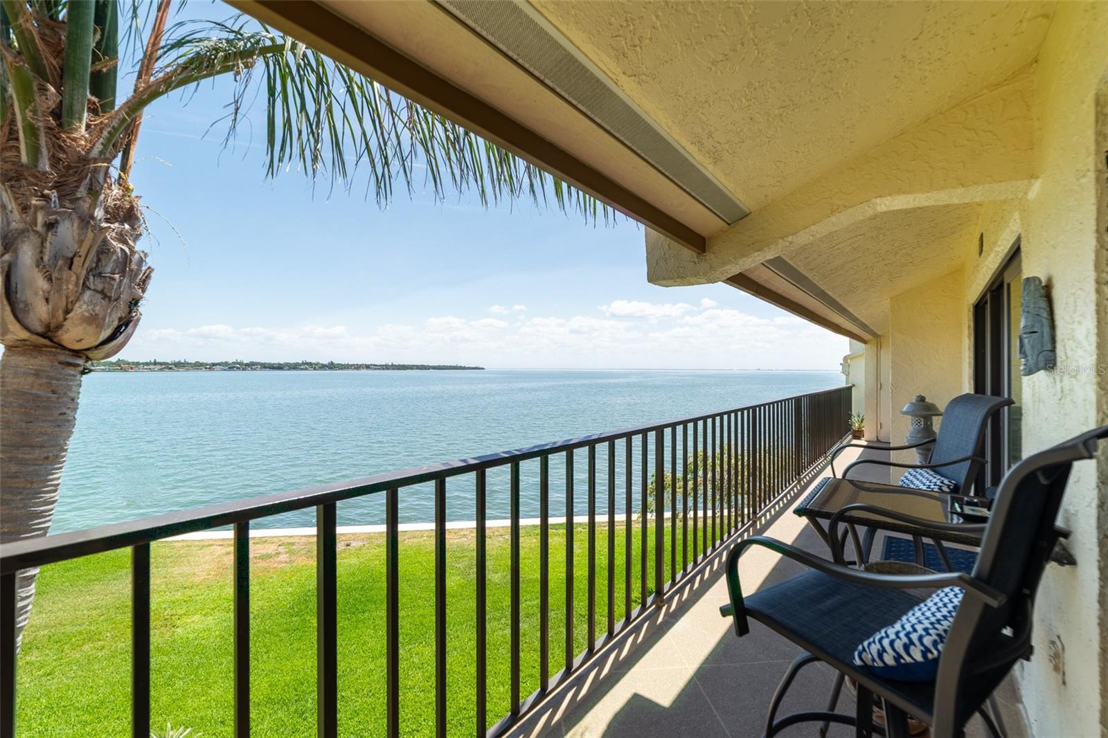 Image 28 of 39 For 7500 Sunshine Skyway Lane S 201