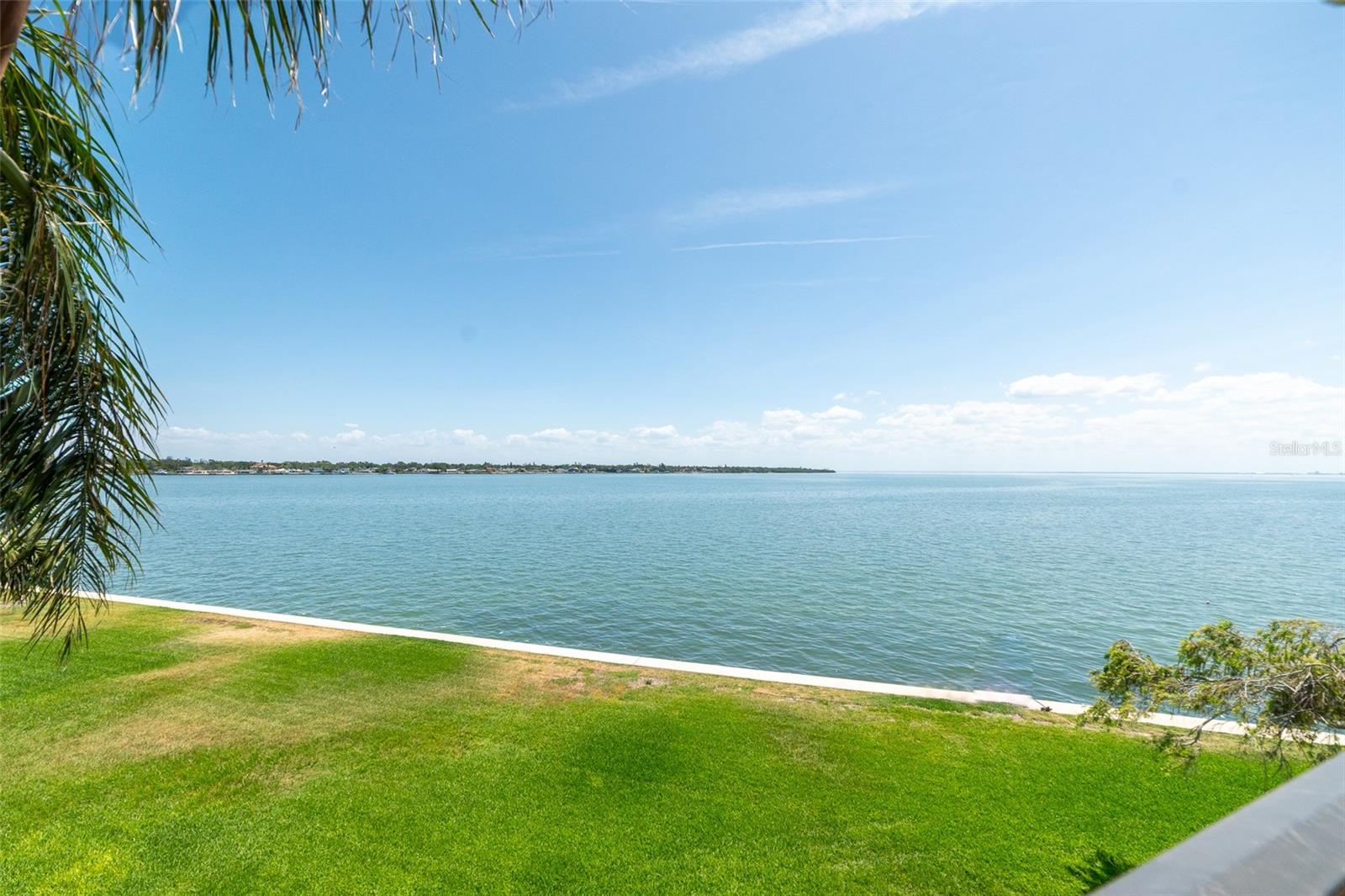 Image 29 of 39 For 7500 Sunshine Skyway Lane S 201