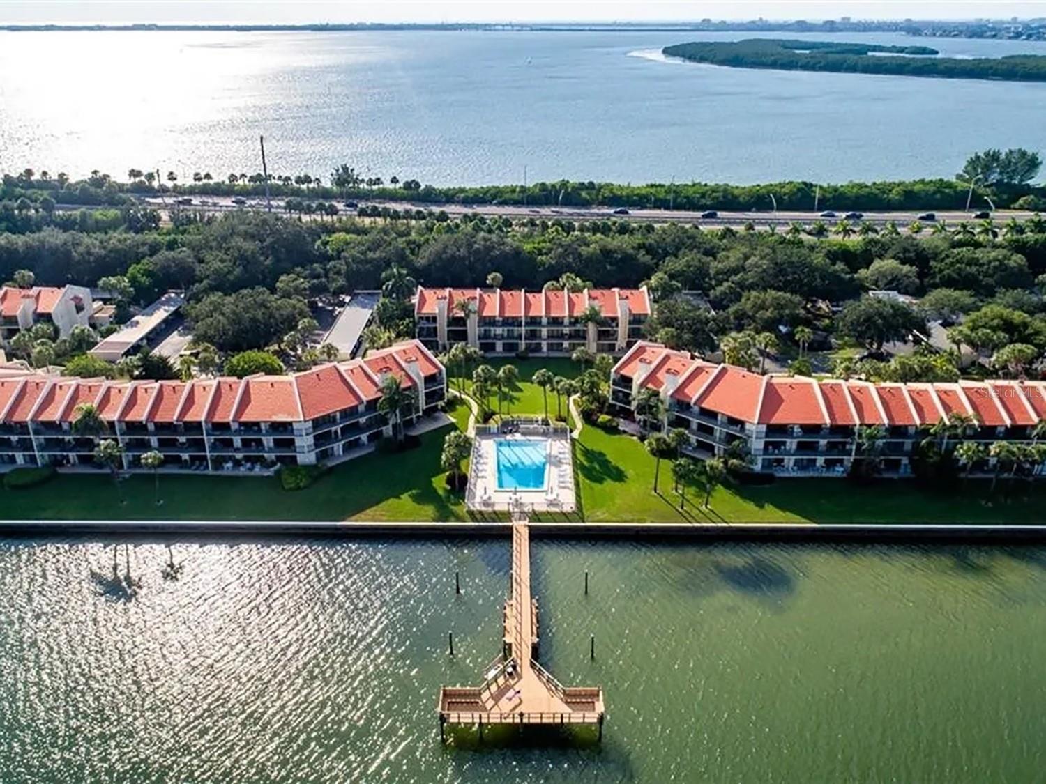 Image 30 of 39 For 7500 Sunshine Skyway Lane S 201
