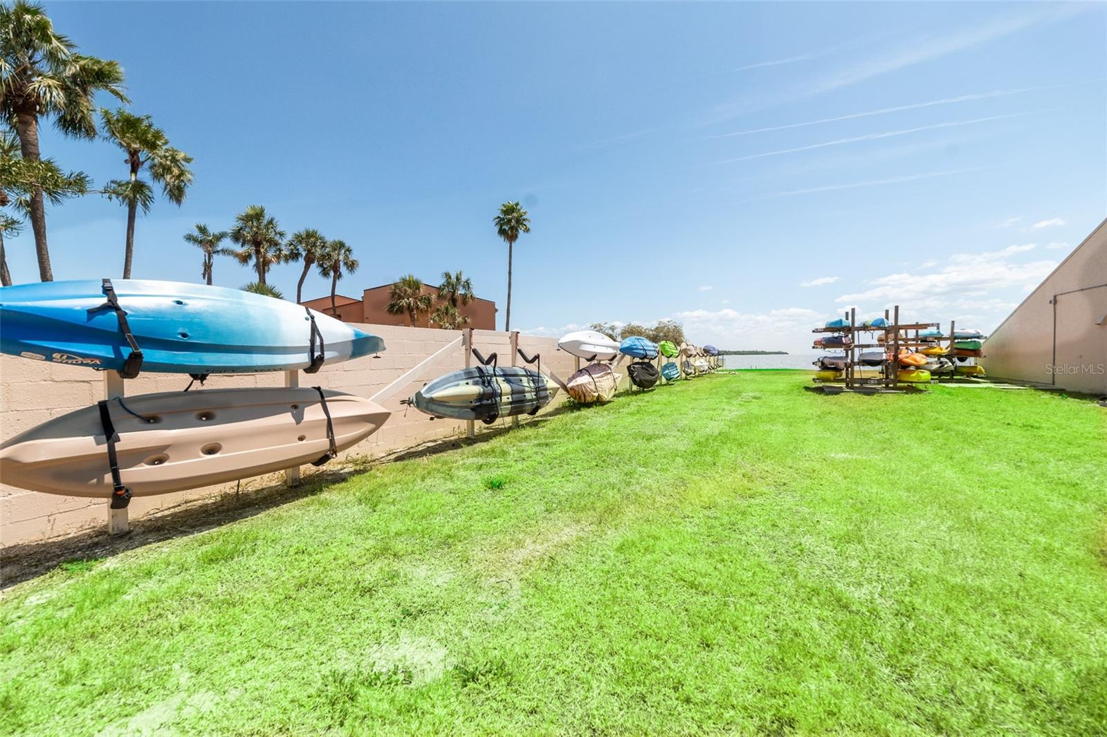 Image 32 of 39 For 7500 Sunshine Skyway Lane S 201