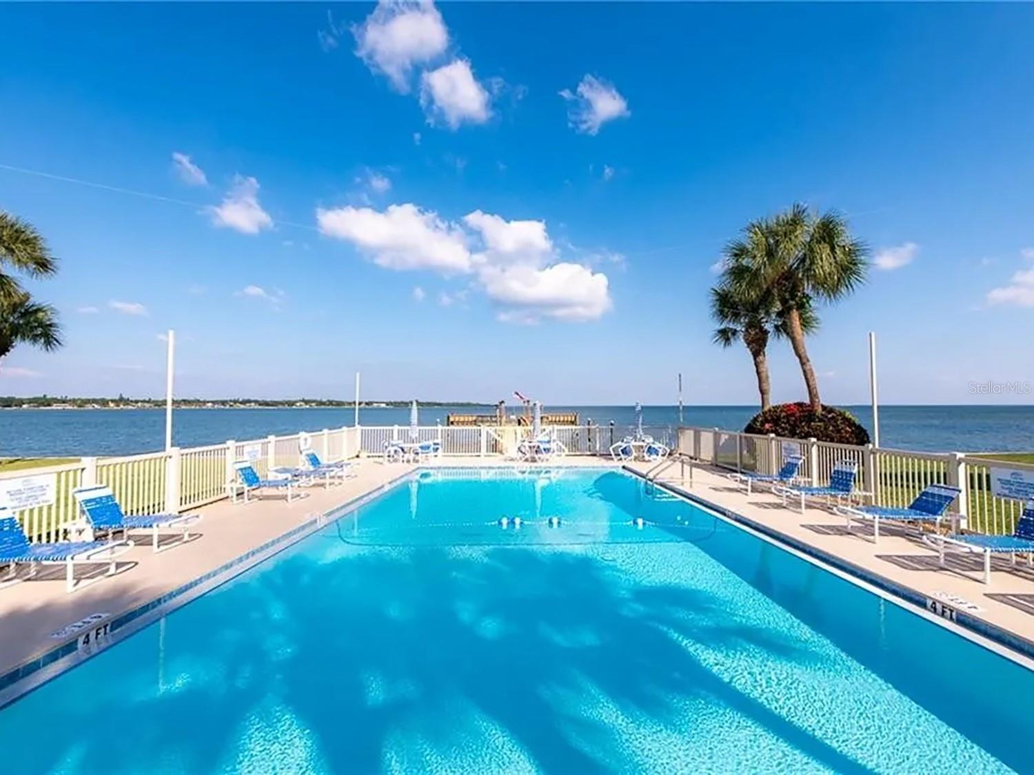 Image 34 of 39 For 7500 Sunshine Skyway Lane S 201