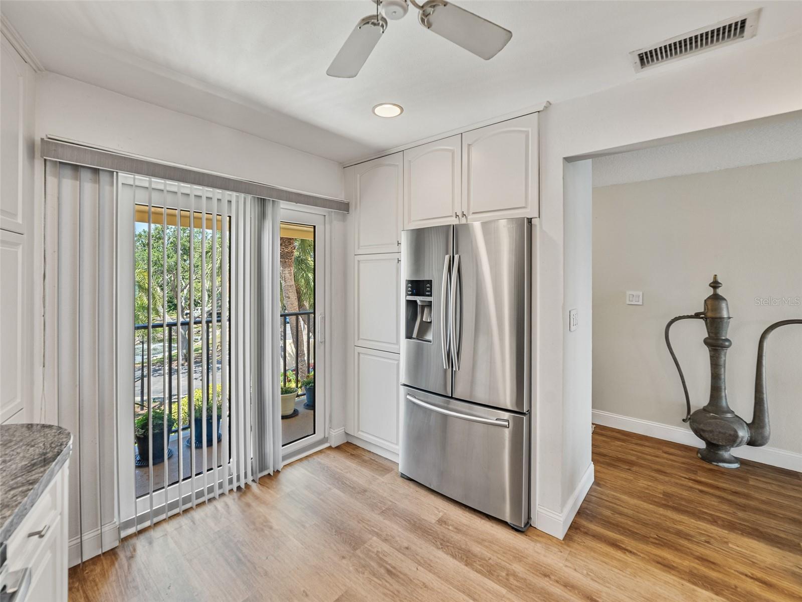 Image 9 of 39 For 7500 Sunshine Skyway Lane S 201