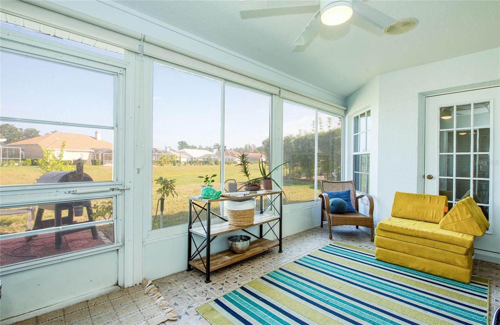 Listing photo id 16 for 8529 Regal Lane