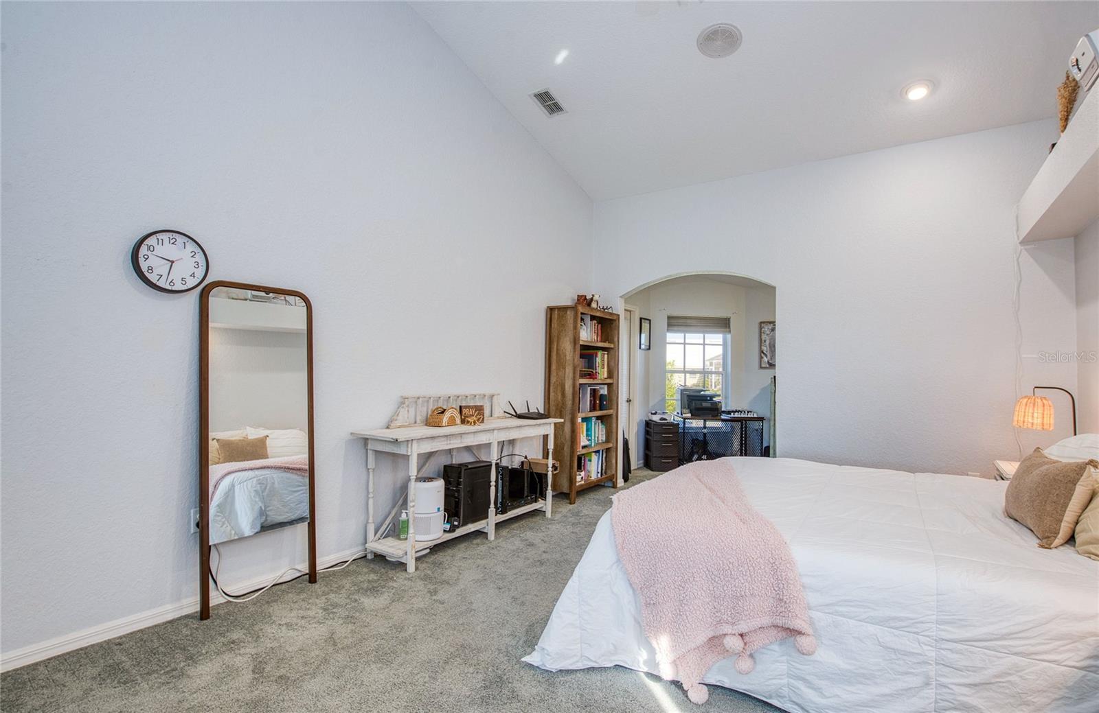 Listing photo id 18 for 8529 Regal Lane