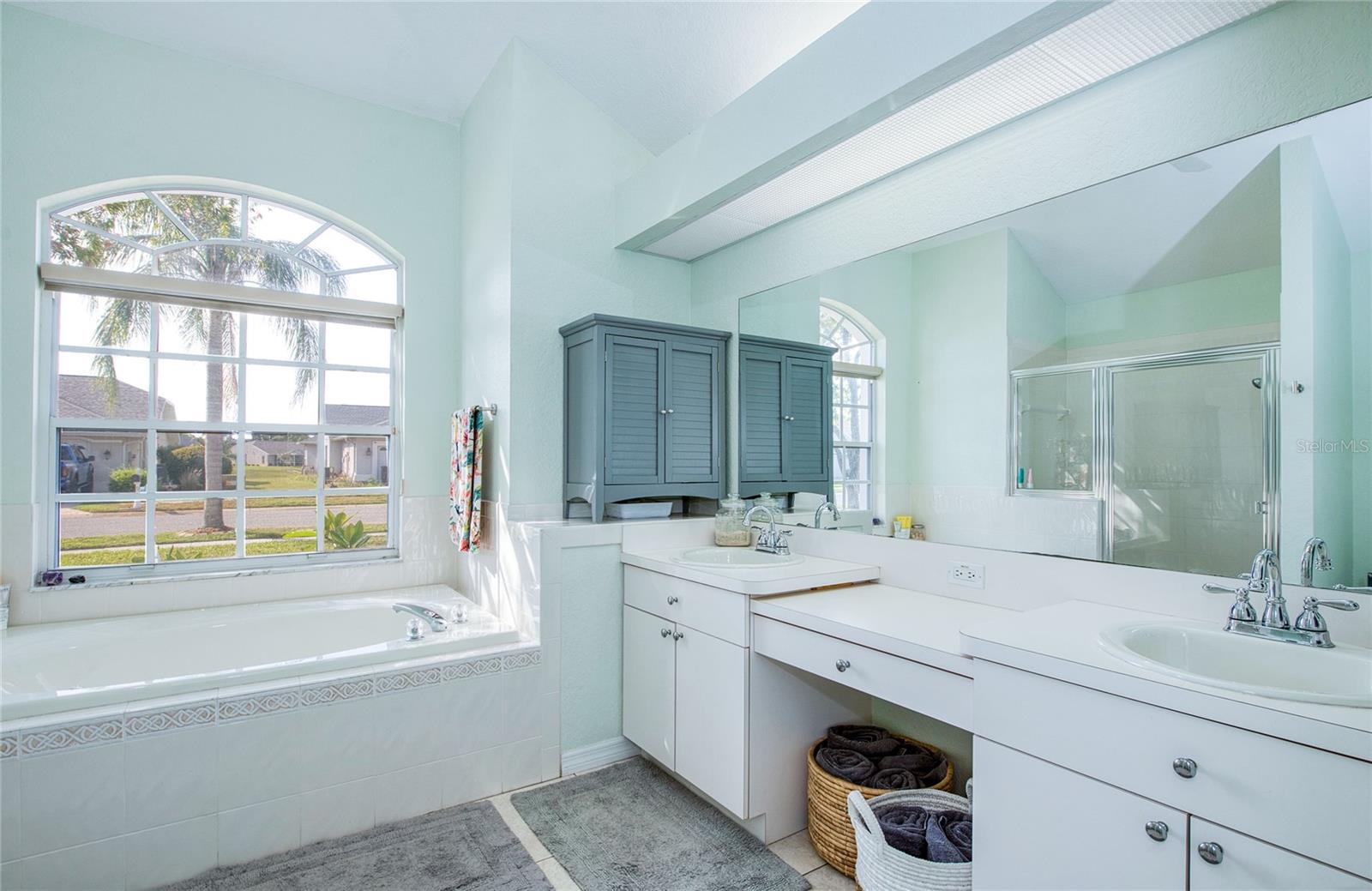 Listing photo id 19 for 8529 Regal Lane