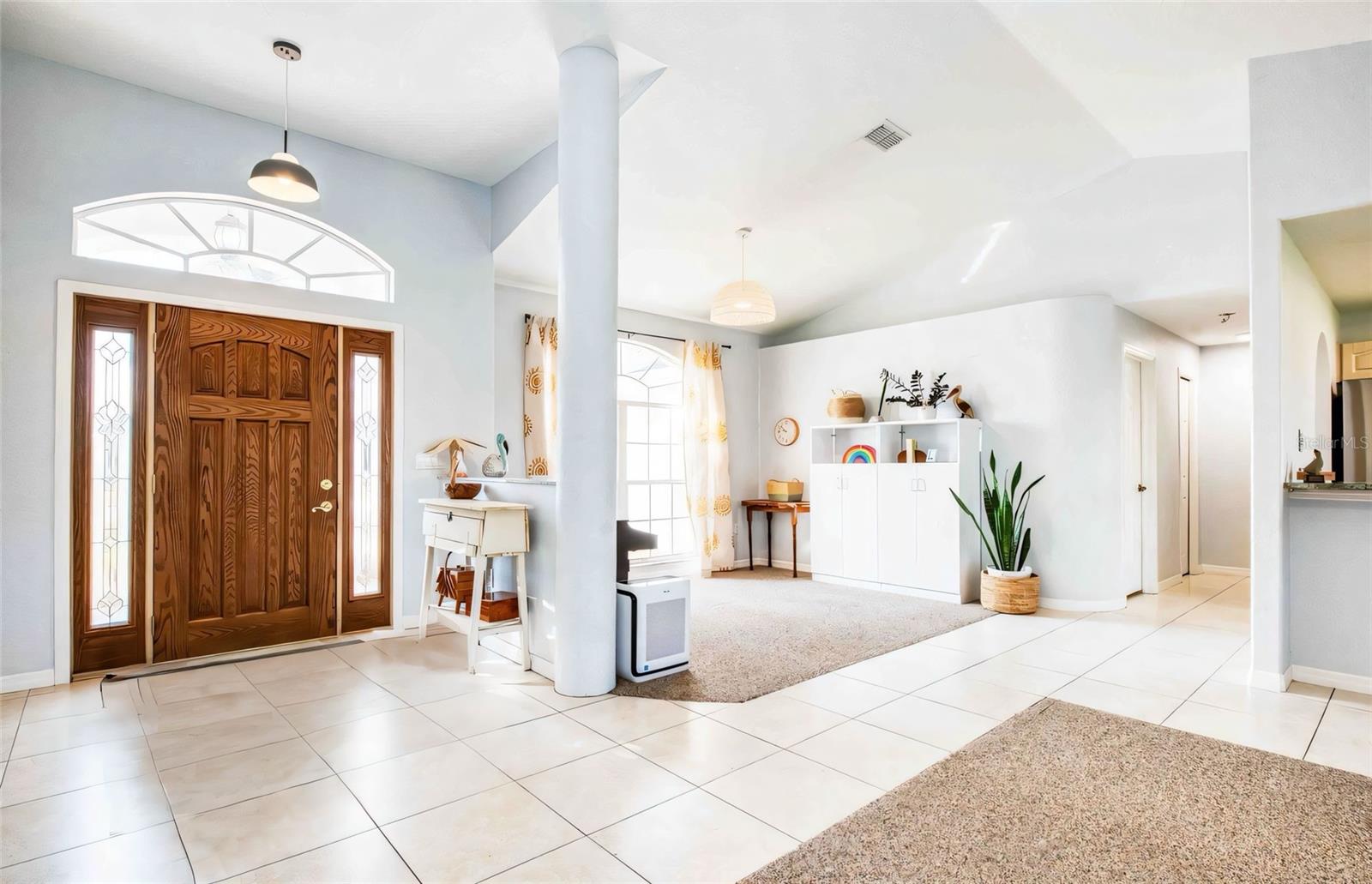 Listing photo id 5 for 8529 Regal Lane