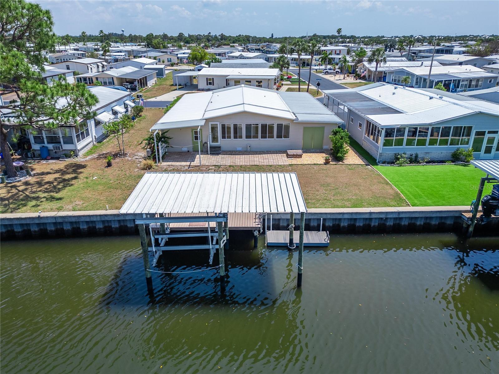 Details for 210 Saint Thomas Circle, APOLLO BEACH, FL 33572