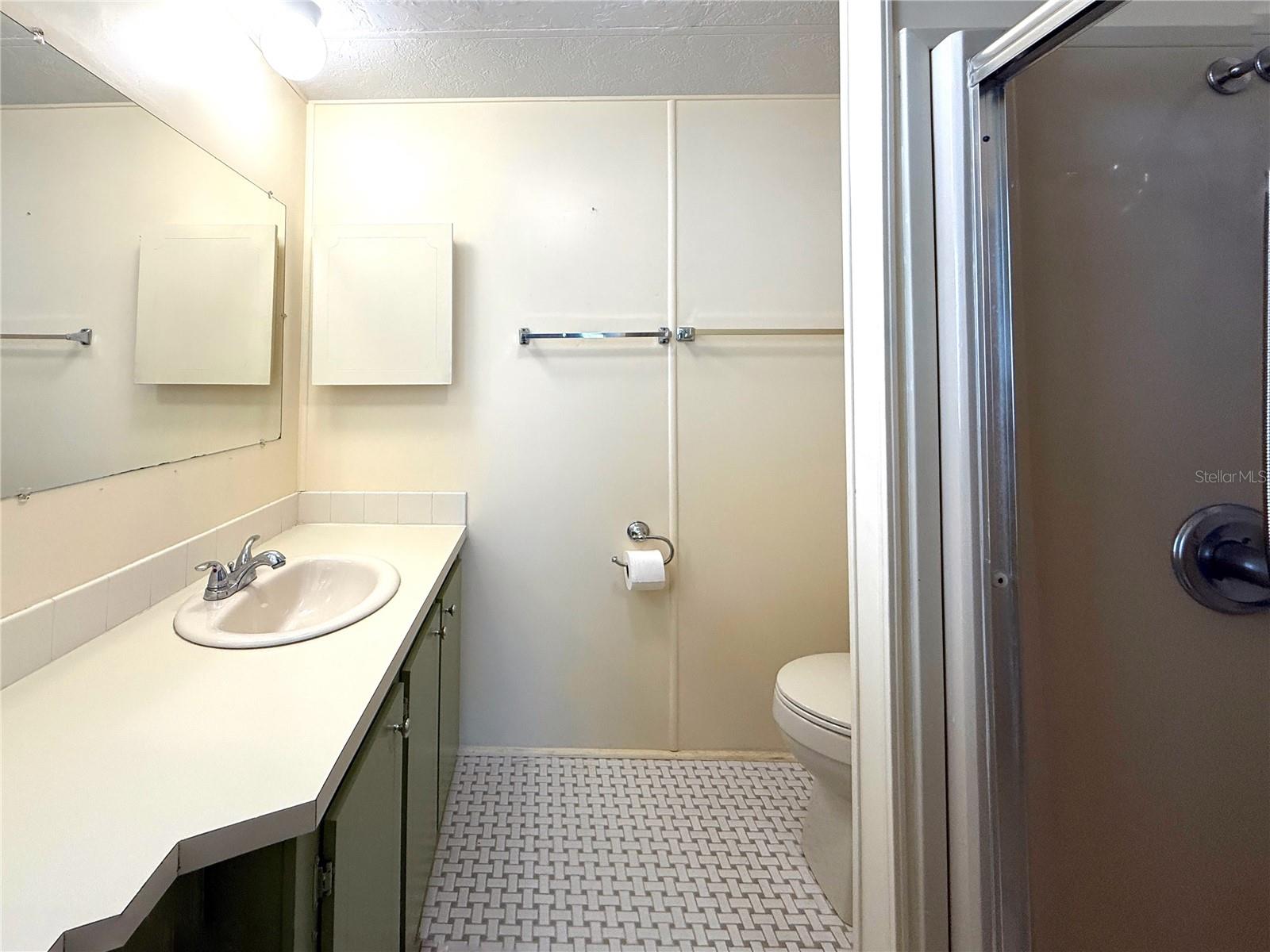 Image 13 of 31 For 210 Saint Thomas Circle