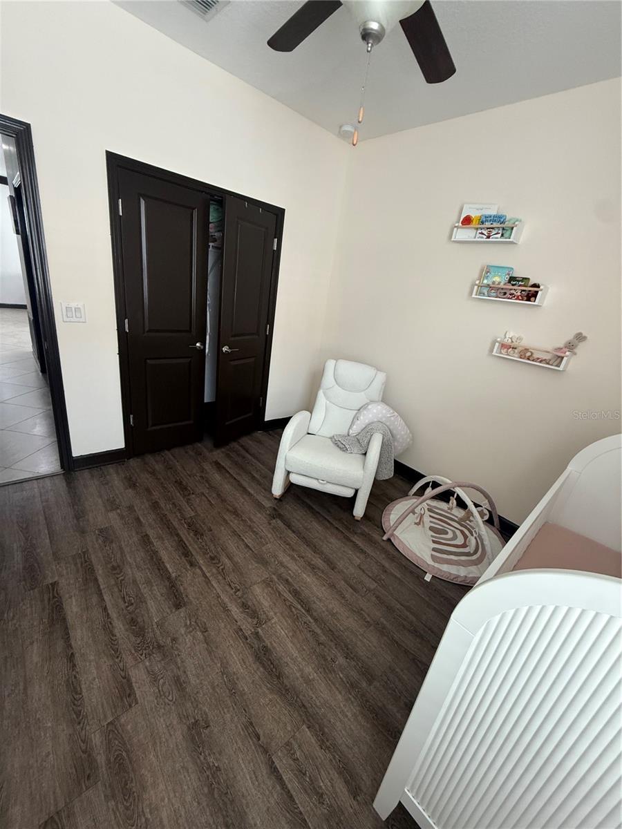 Image 11 of 34 For 13172 Green Violet Drive