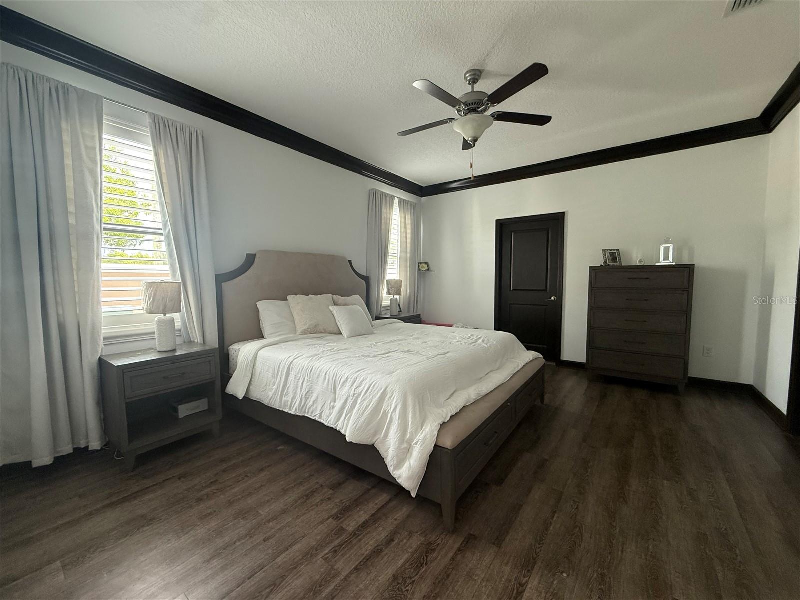 Image 21 of 34 For 13172 Green Violet Drive