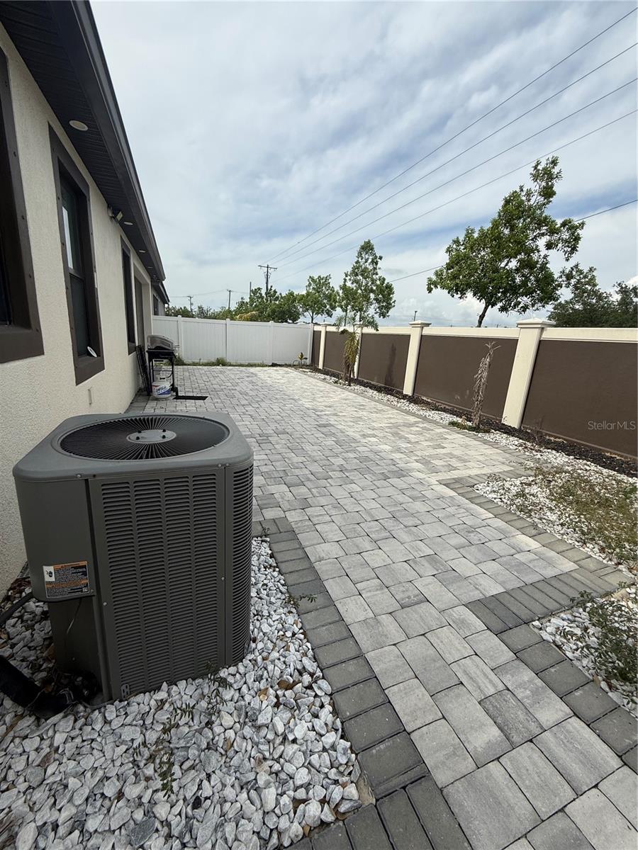 Image 32 of 34 For 13172 Green Violet Drive
