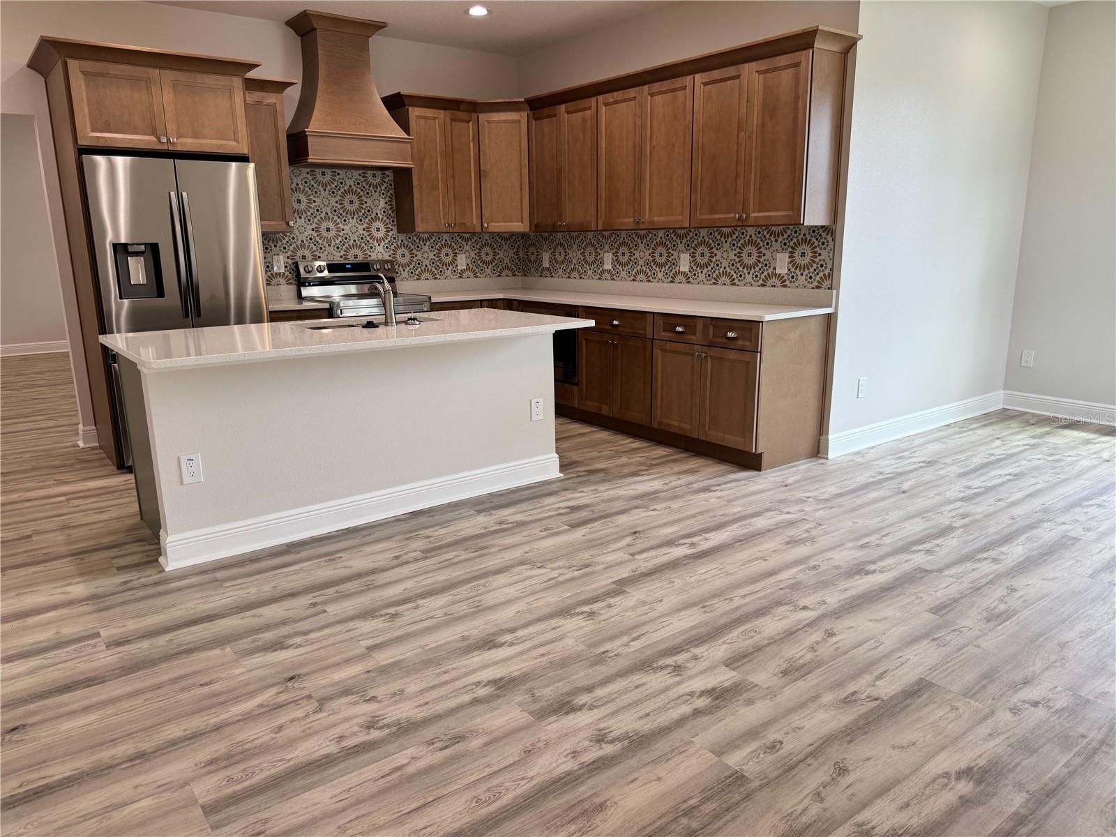 Image 32 of 73 For 13532 14th Street