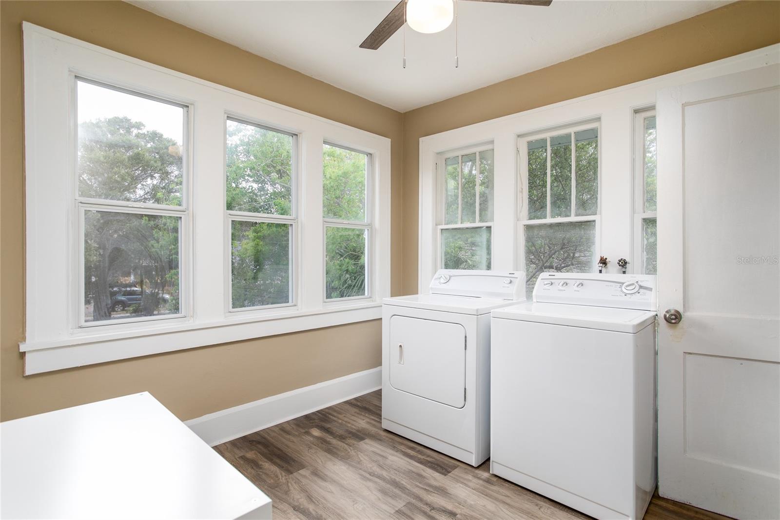 Image 15 of 34 For 119 48th Street N