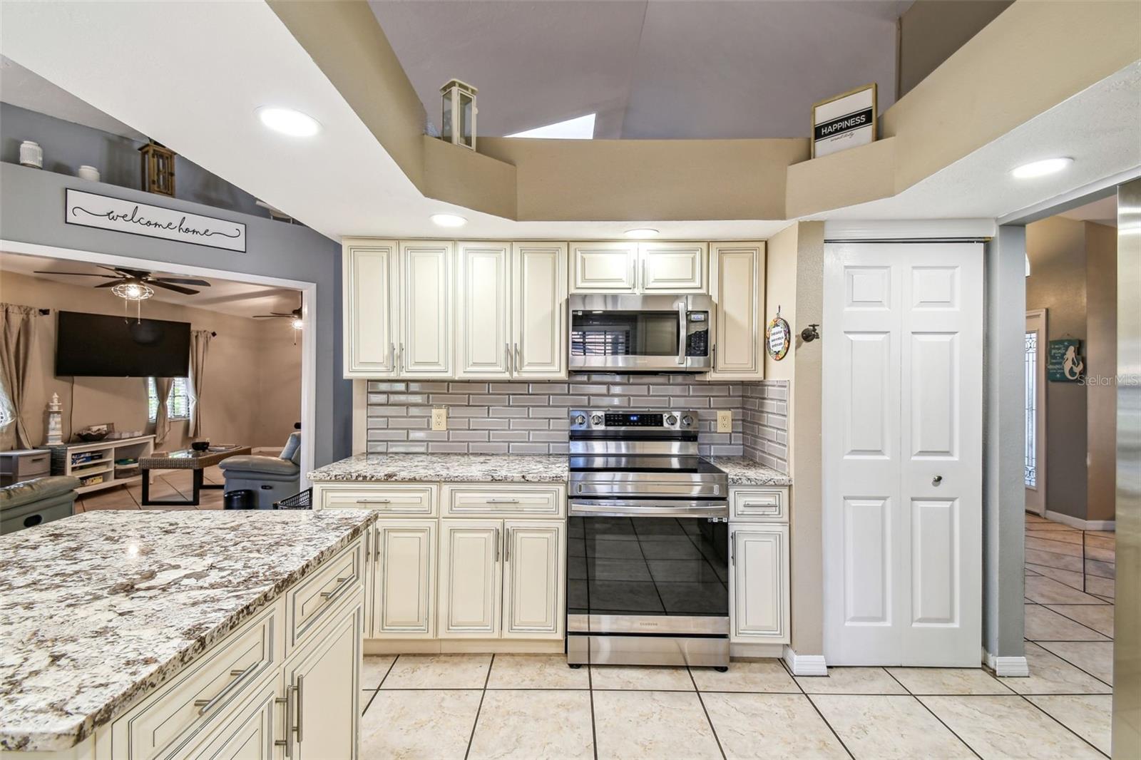 Image 15 of 50 For 4346 Thomas Wood Ln E