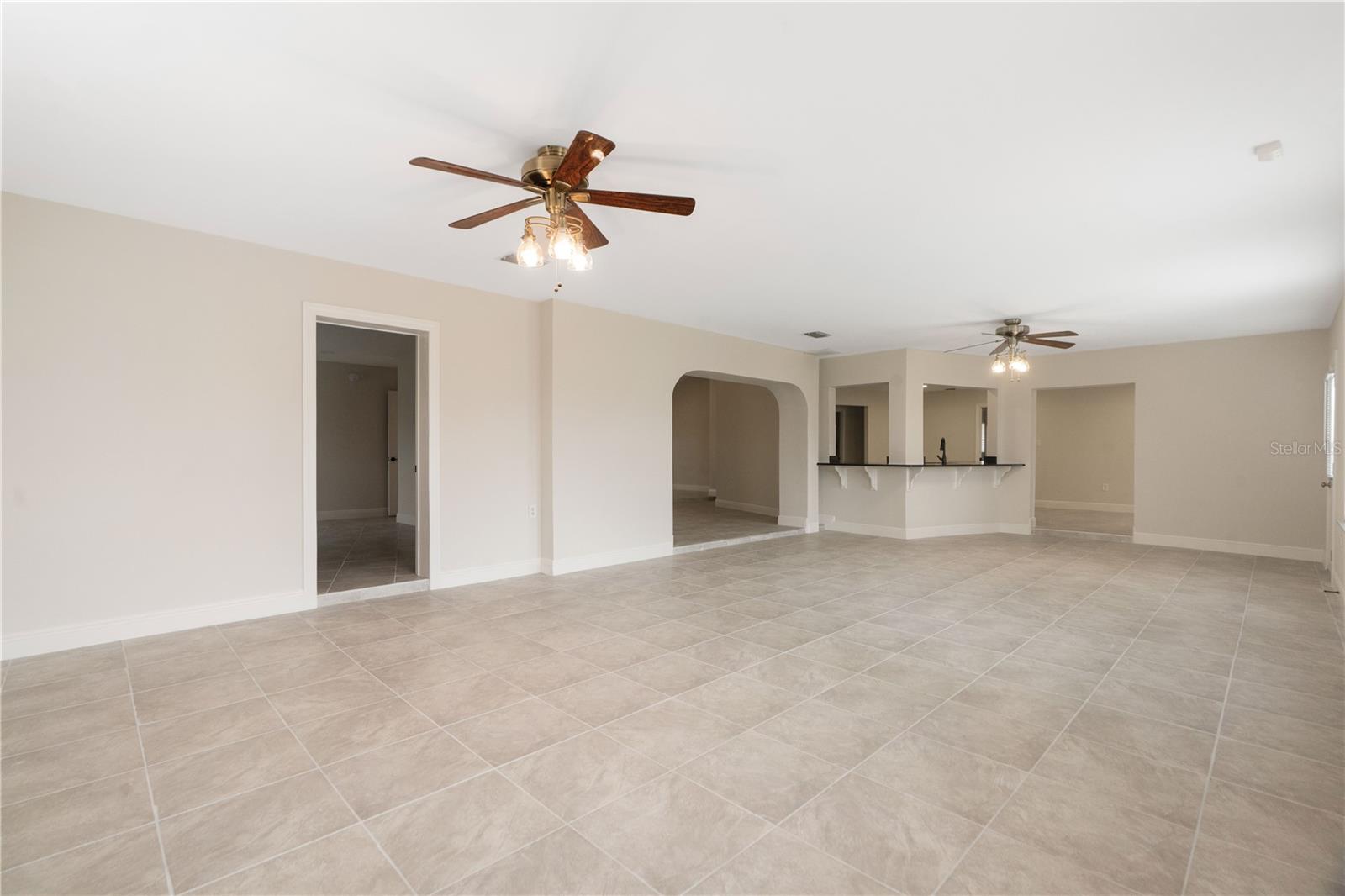 Listing photo id 19 for 5008 Southshore Drive