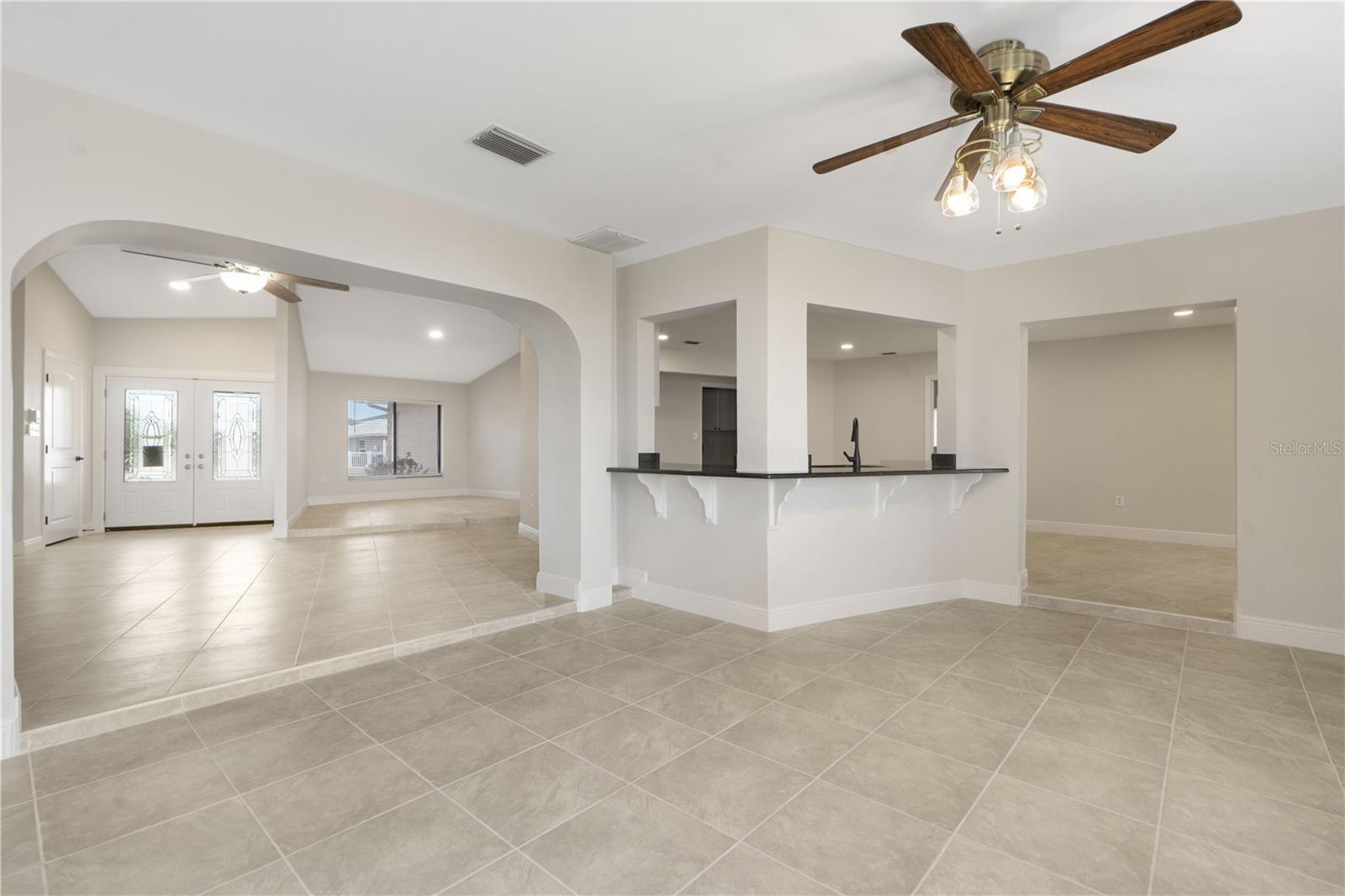 Listing photo id 24 for 5008 Southshore Drive