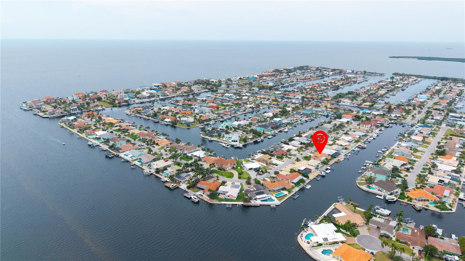 Listing photo id 48 for 5008 Southshore Drive