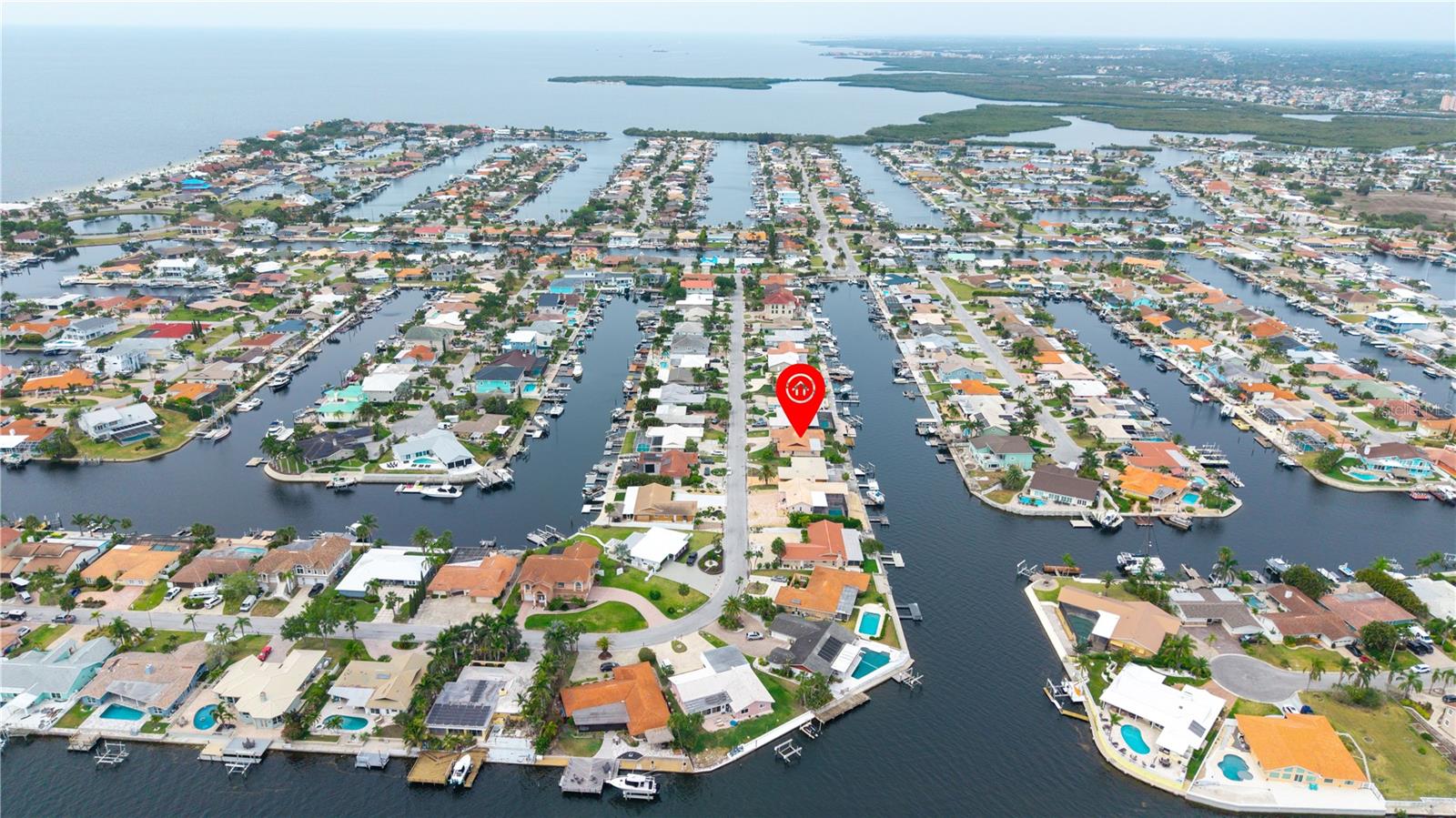 Listing photo id 49 for 5008 Southshore Drive