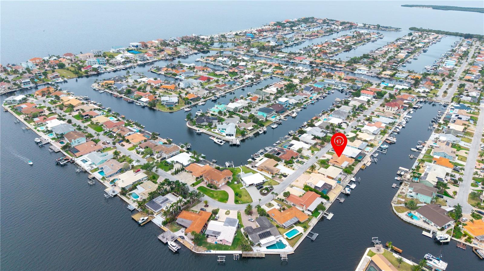 Listing photo id 50 for 5008 Southshore Drive