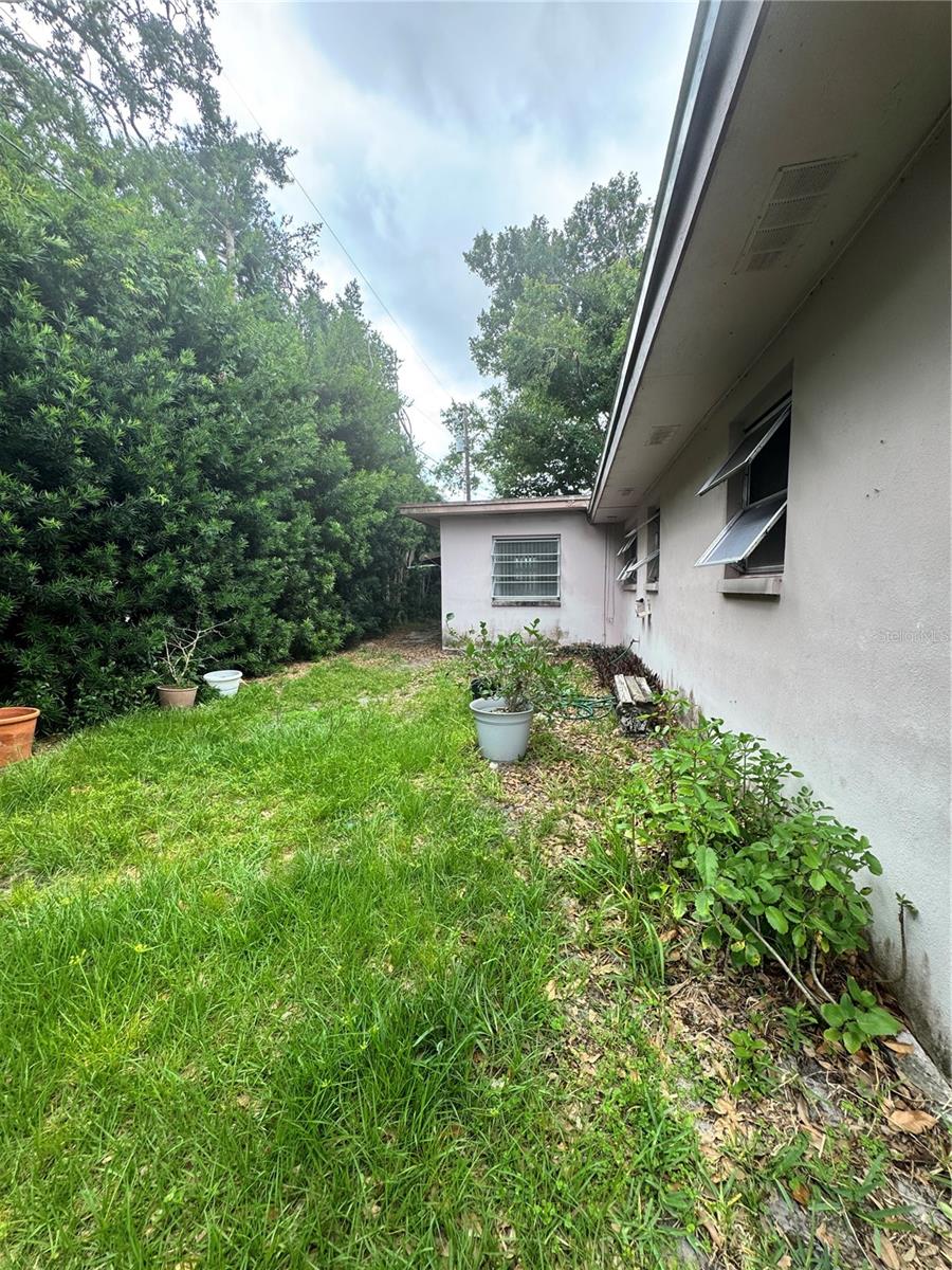 Image 3 of 25 For 977 Gershwin Drive