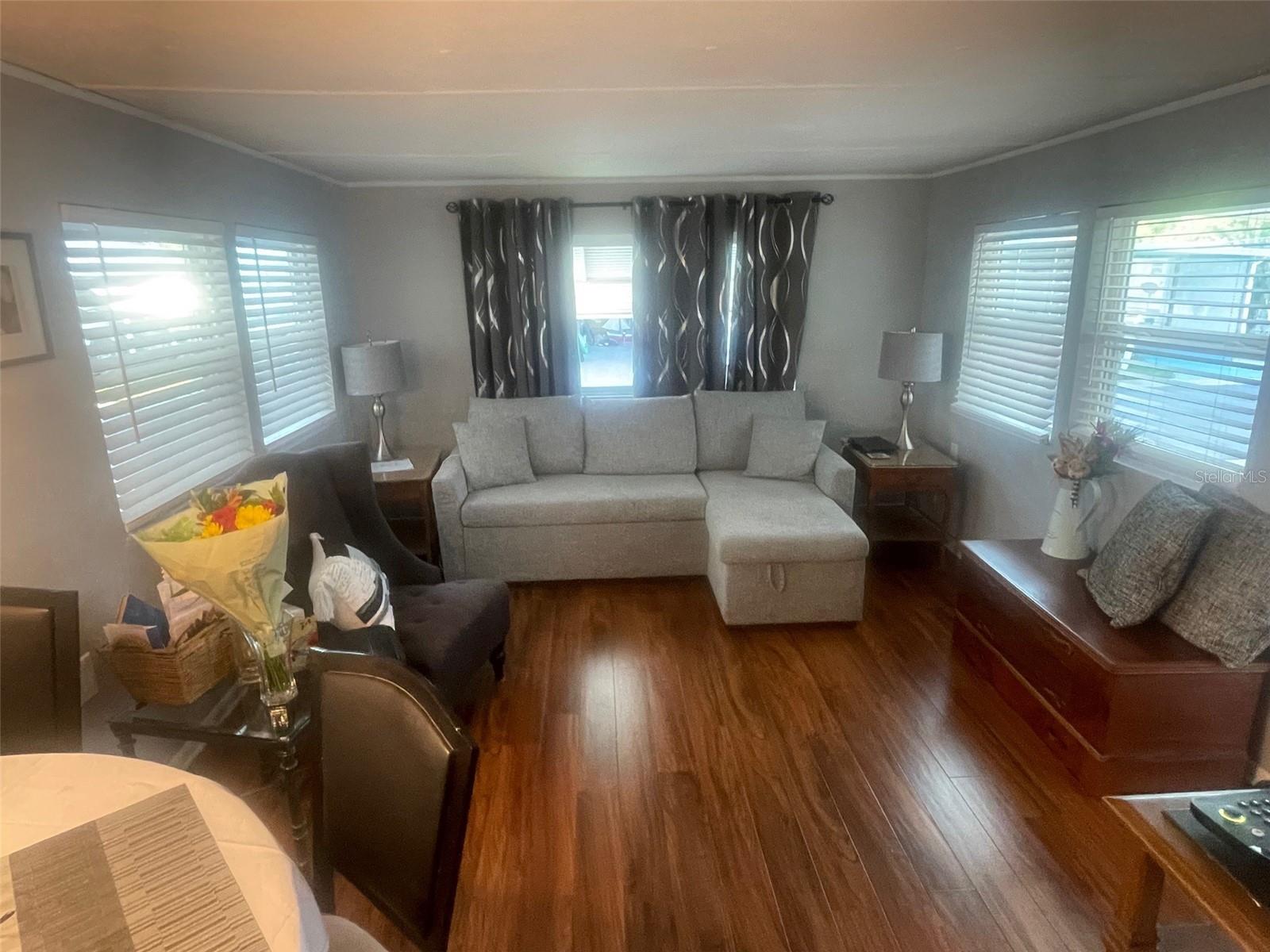Image 2 of 15 For 1100 Curlew Road 194