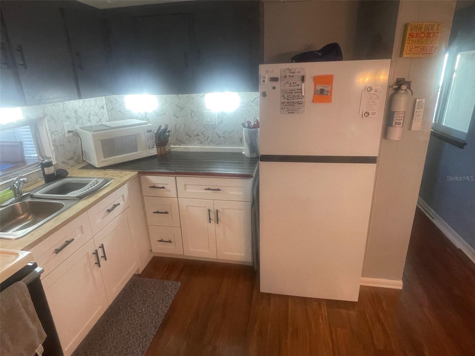 Image 5 of 15 For 1100 Curlew Road 194