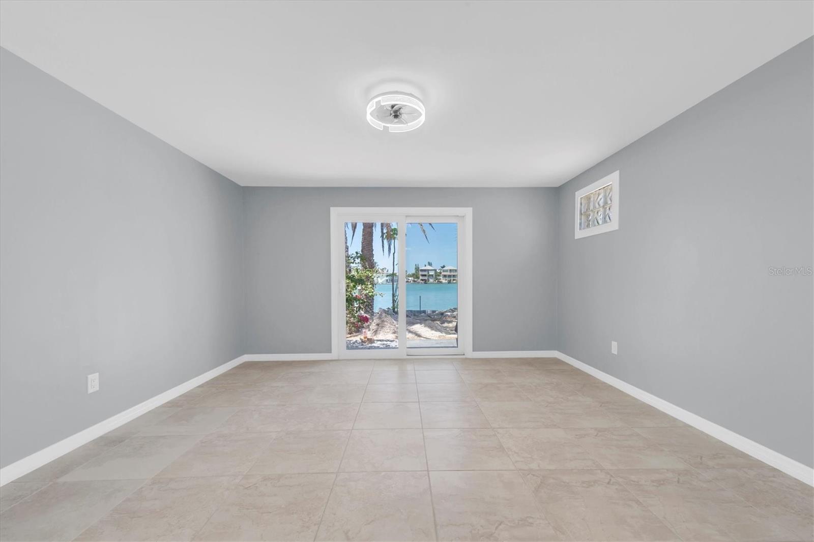 Image 19 of 51 For 9020 Gulf Boulevard