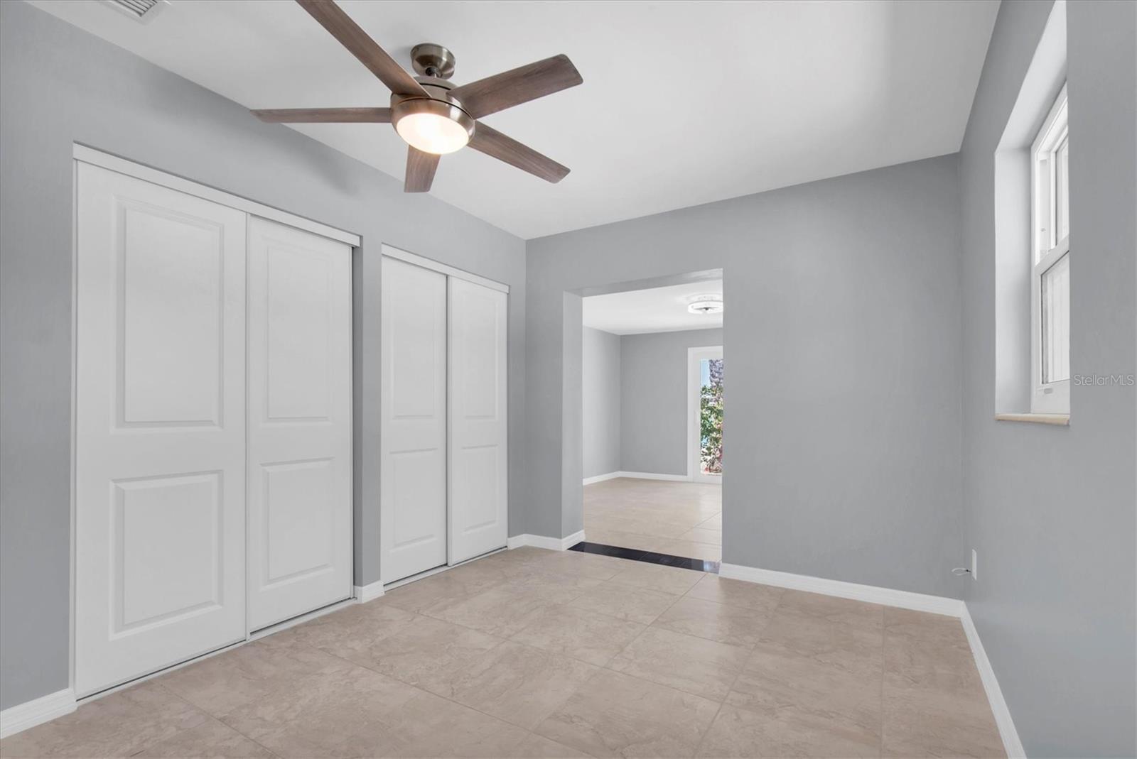 Image 23 of 51 For 9020 Gulf Boulevard