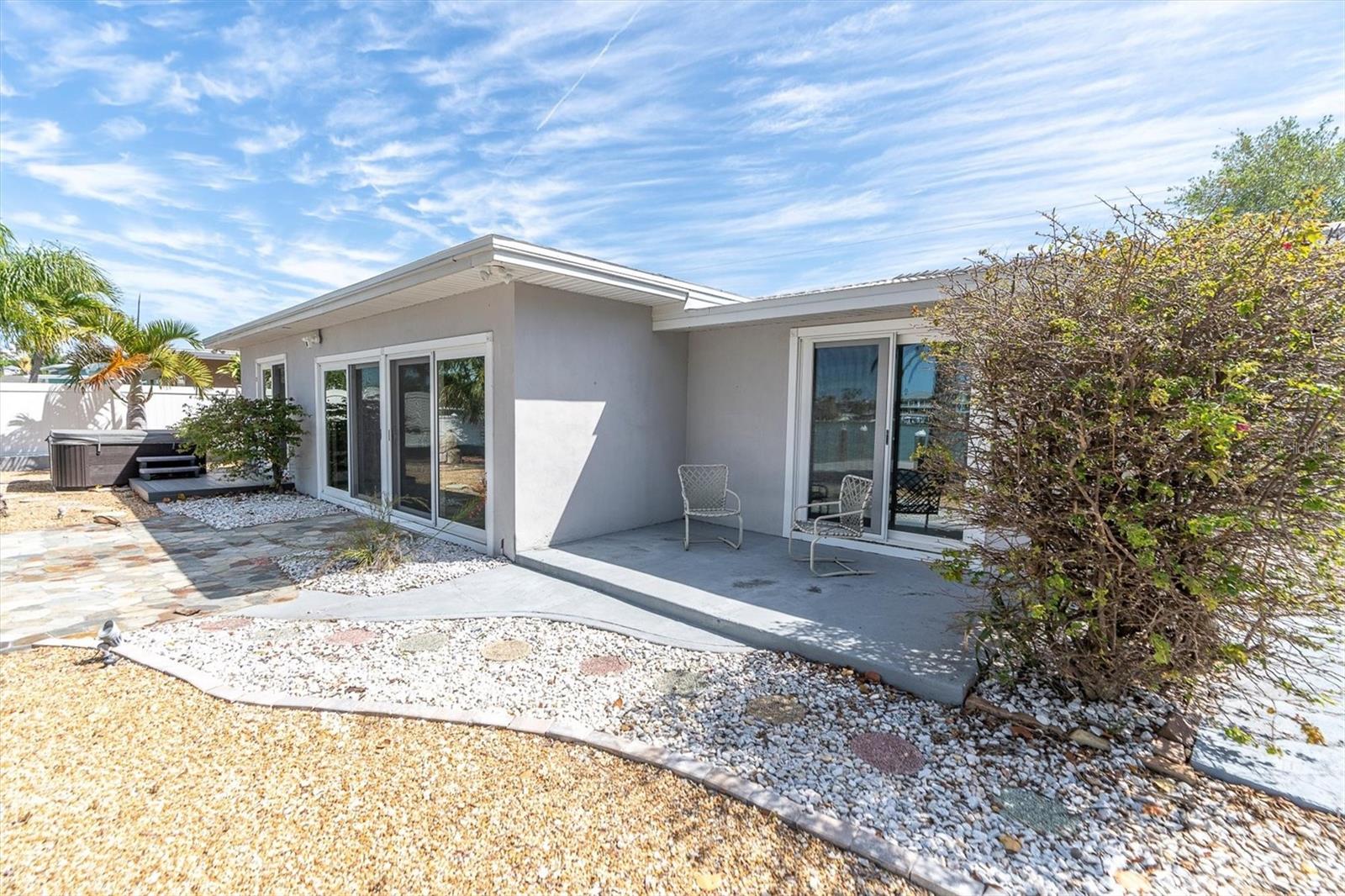 Image 40 of 51 For 9020 Gulf Boulevard