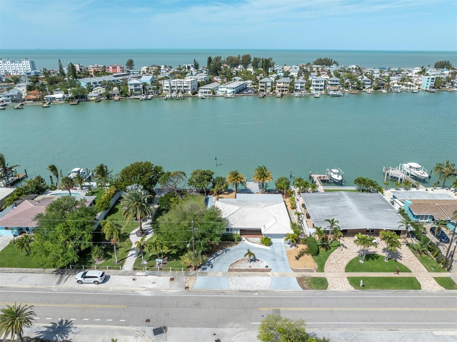 Image 46 of 51 For 9020 Gulf Boulevard