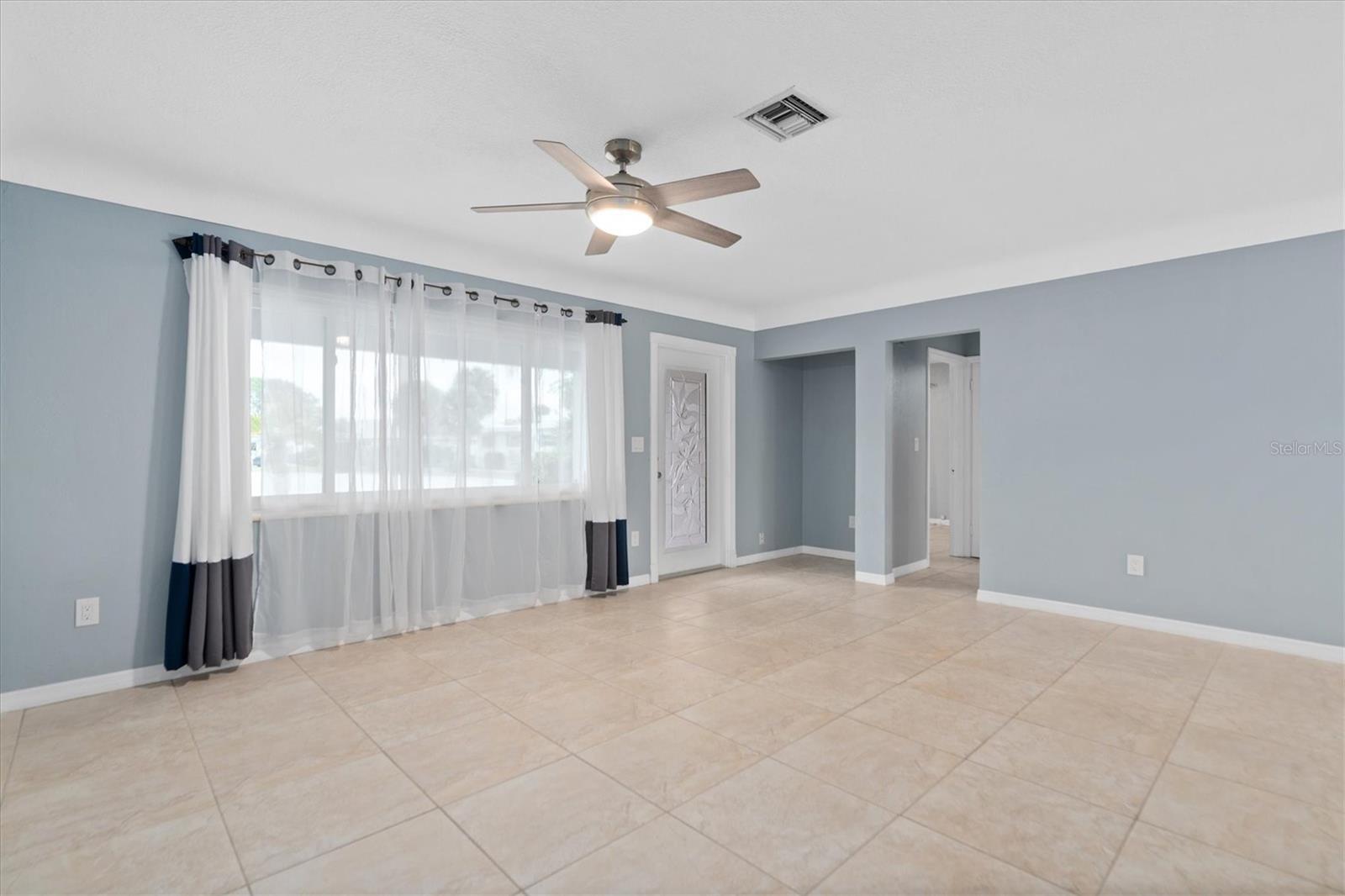 Image 6 of 51 For 9020 Gulf Boulevard