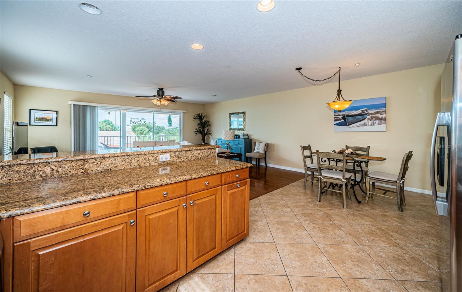 Image 31 of 68 For 1912 Gulf Boulevard 305