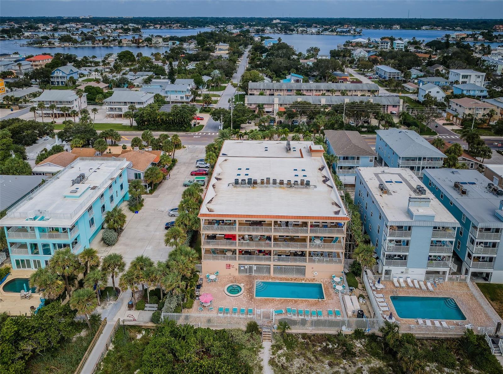 Image 56 of 68 For 1912 Gulf Boulevard 305