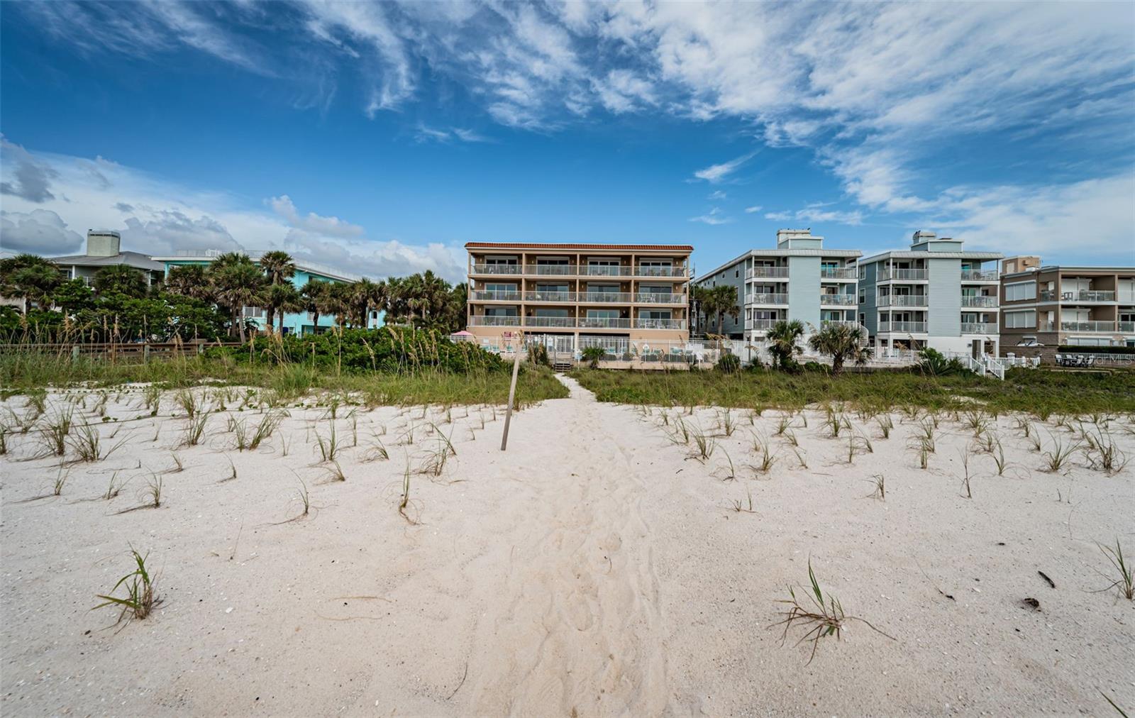 Image 58 of 68 For 1912 Gulf Boulevard 305
