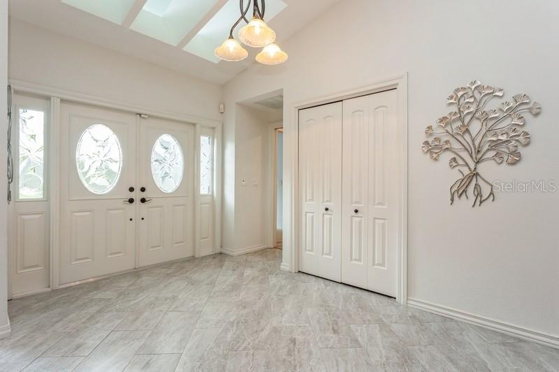 Image 3 of 49 For 3342 Waterford Drive