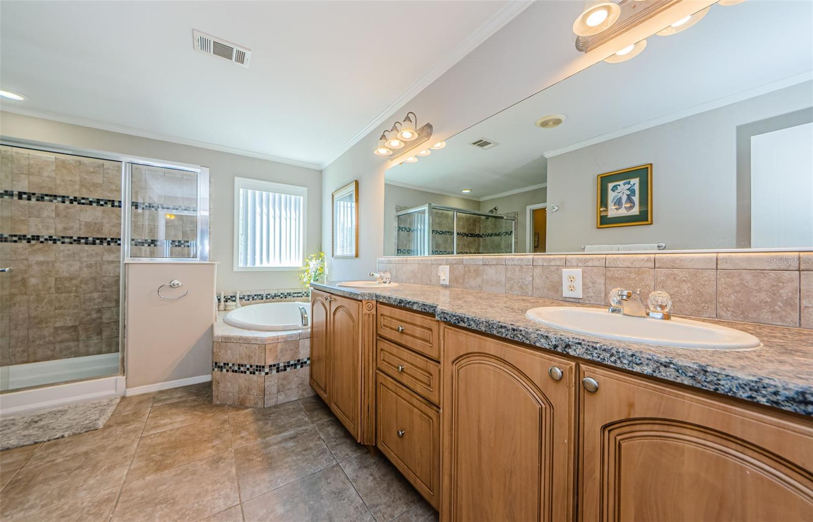 Image 36 of 66 For 4844 Anchorage Cove