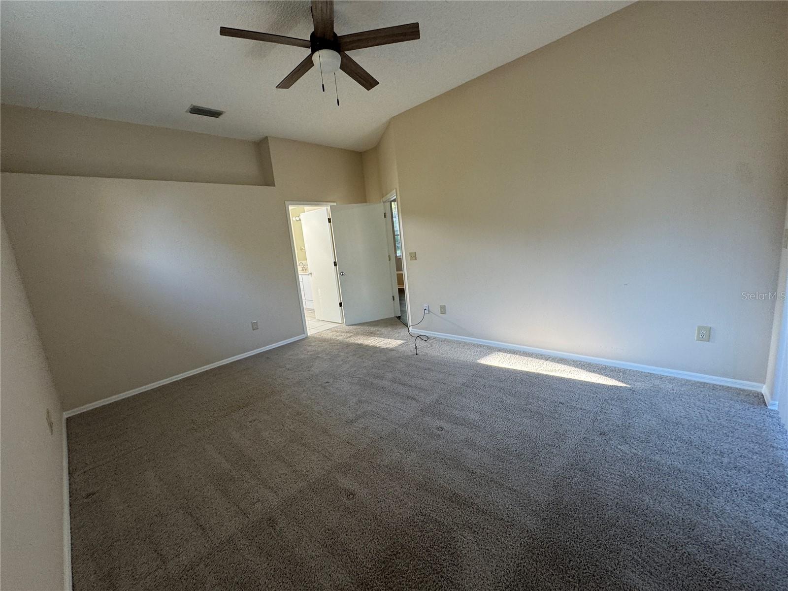 Image 12 of 34 For 3966 Eagle Cove East Drive