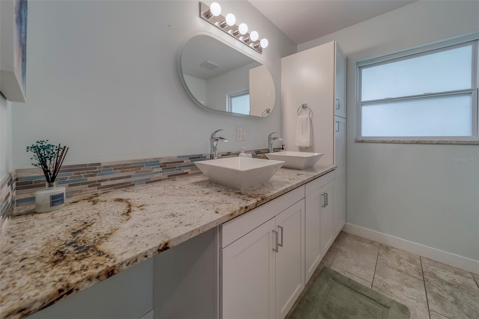 Image 34 of 77 For 1450 Palmetto Street