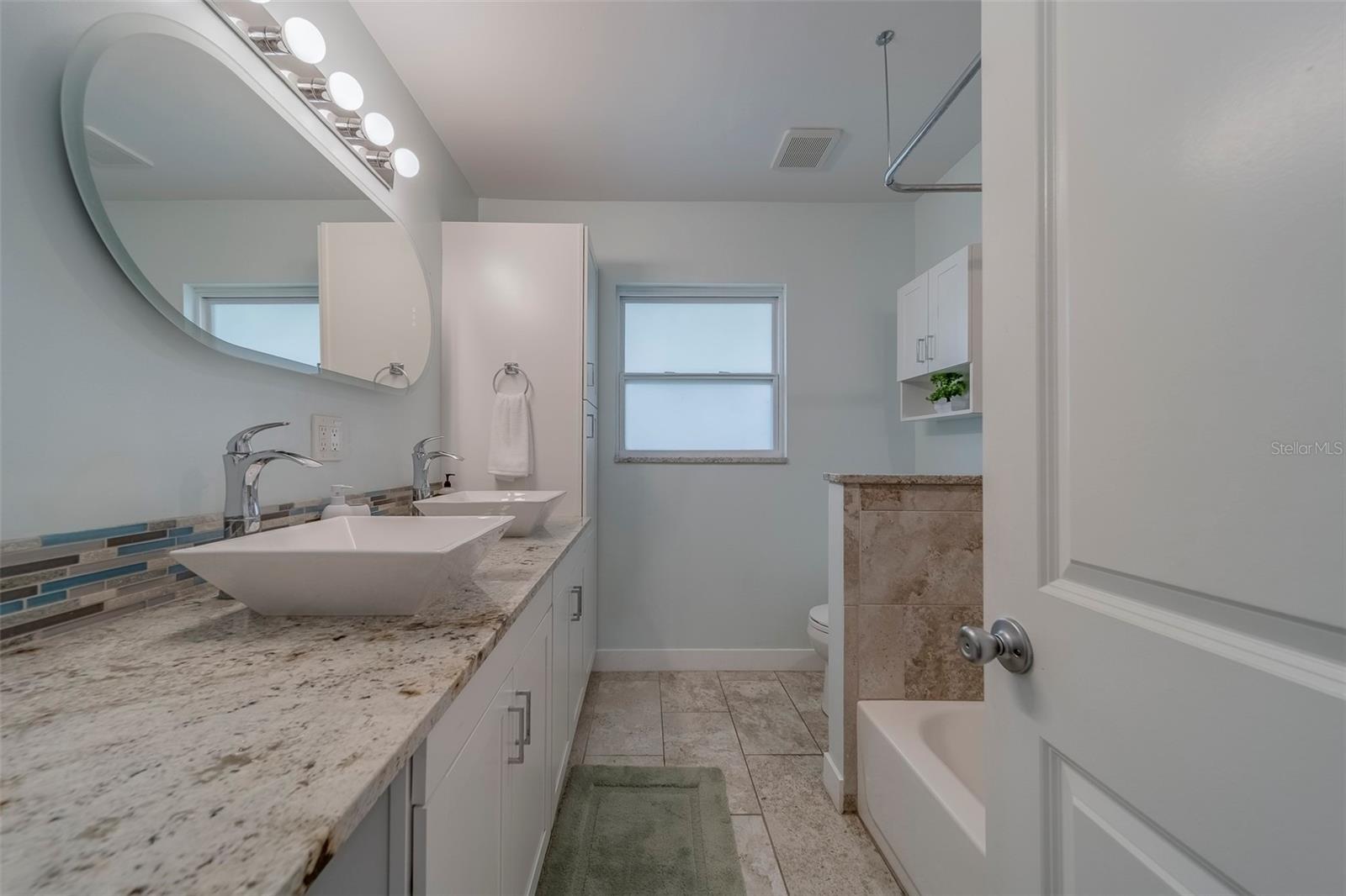 Image 35 of 77 For 1450 Palmetto Street