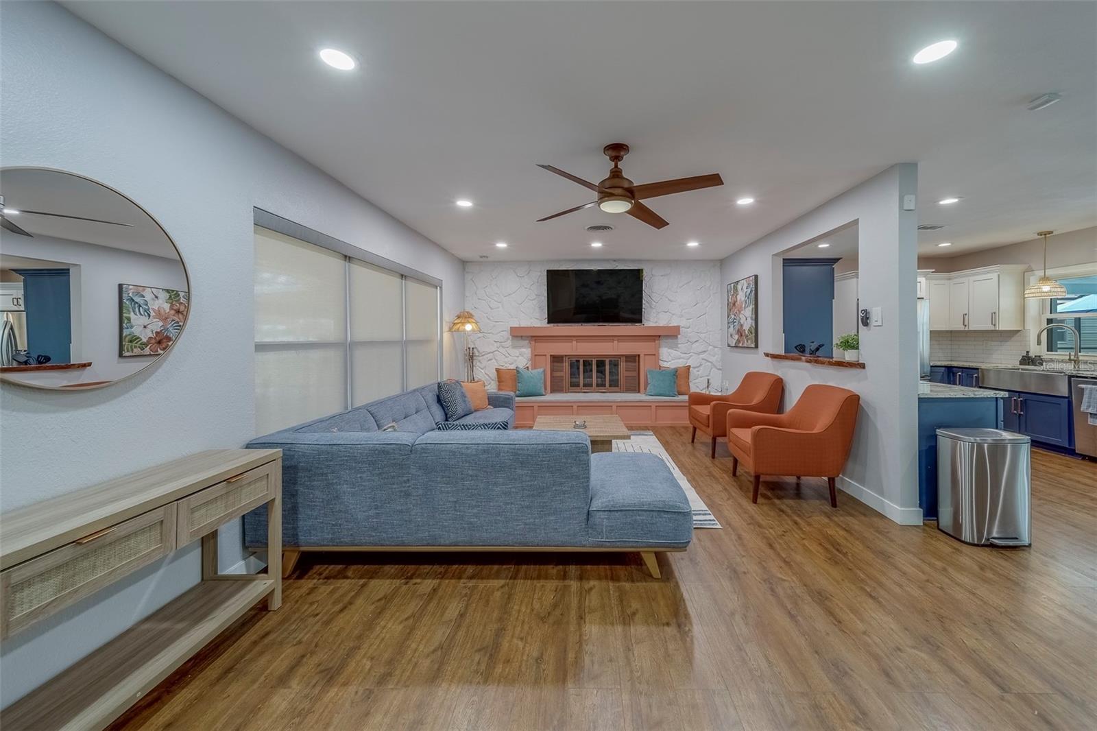 Image 8 of 77 For 1450 Palmetto Street