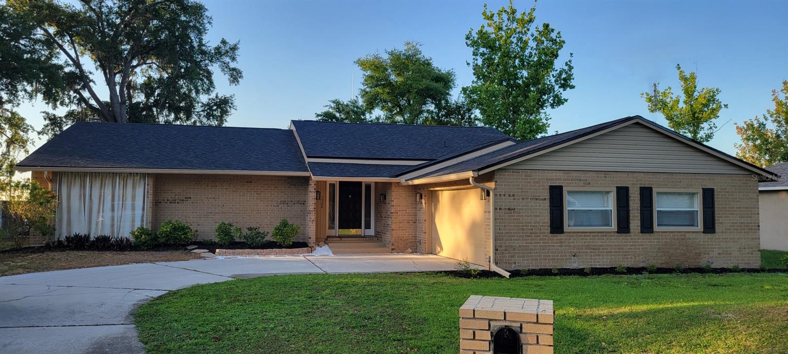 Details for 1524 New Jersey Oaks Court, LAKELAND, FL 33801